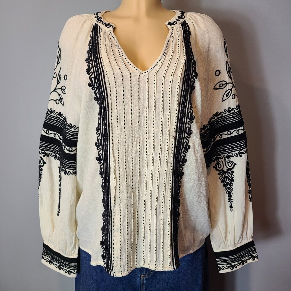 Sundance Cream Blouse with Black Embroidered Trim - Picture 2 of 10